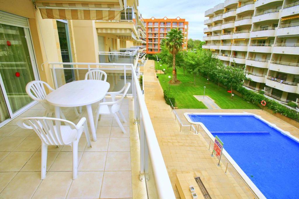 Апартаменти Ventura Park A-6 Салоу Екстер'єр фото